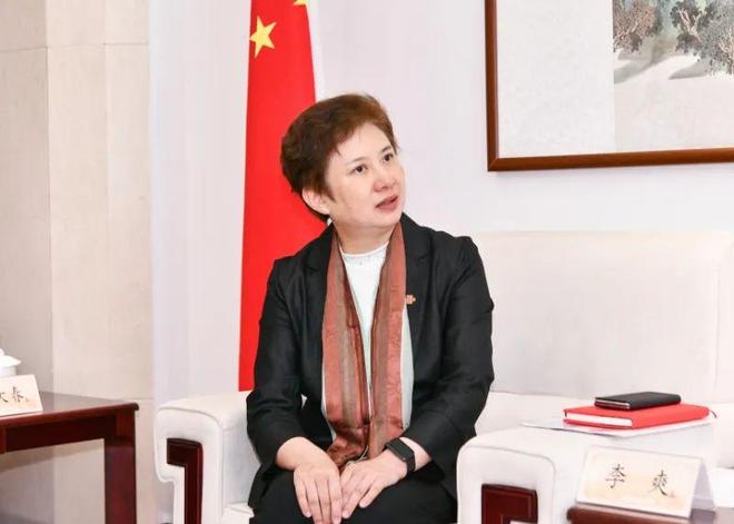 新的联通女老总最新动向曝光！AG真人游戏第一品牌刚刚履(图5)