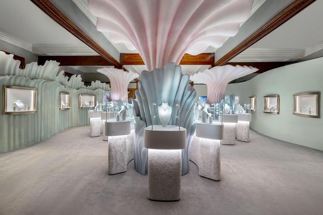 兰朵演绎当代拜占庭美学｜是日美好事物AG真人蒂芙尼秋日赞颂瑰海奇珍宝曼(图1)