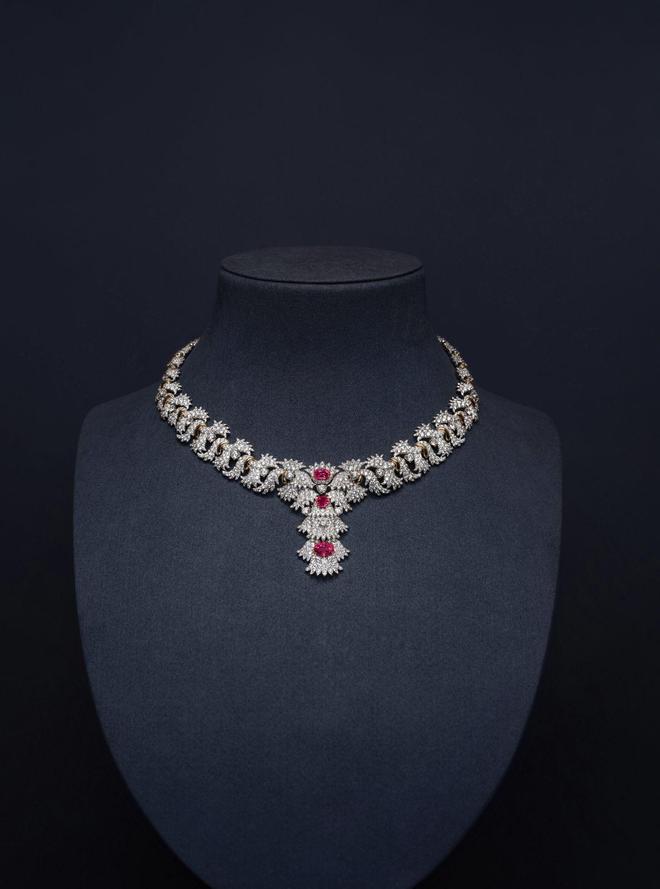 兰朵演绎当代拜占庭美学｜是日美好事物AG真人蒂芙尼秋日赞颂瑰海奇珍宝曼(图3)