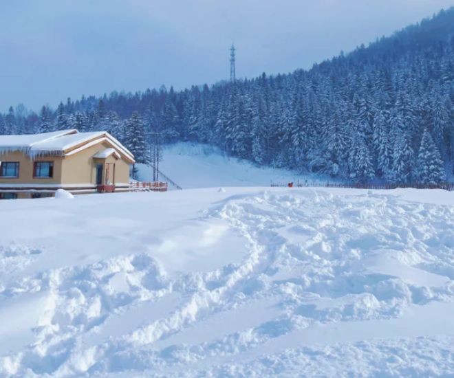 攻略：10月旅游最佳路线及旅行团最新报价AG真人游戏第一品牌哈尔滨5日游纯玩团全(图3)